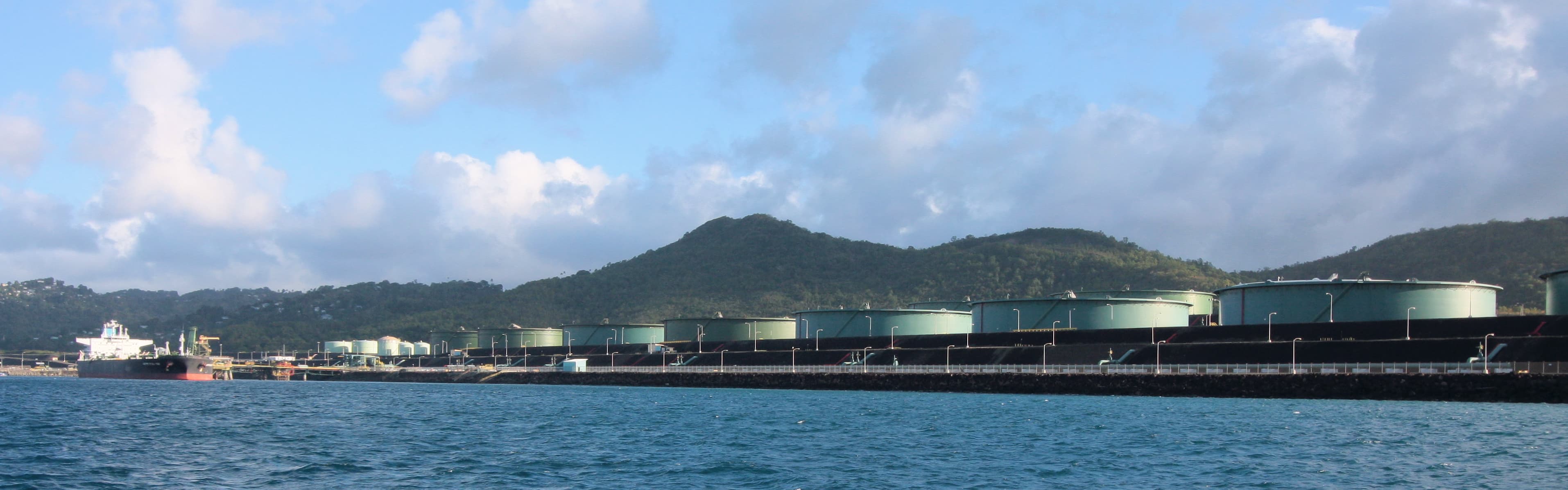 Trading of Oil Refining Derivatives Outside the UAE